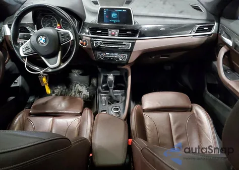 2018 BMW X1 xDrive28I z USA, uszkodzony, nr VIN WBXHT3C35J5K31310